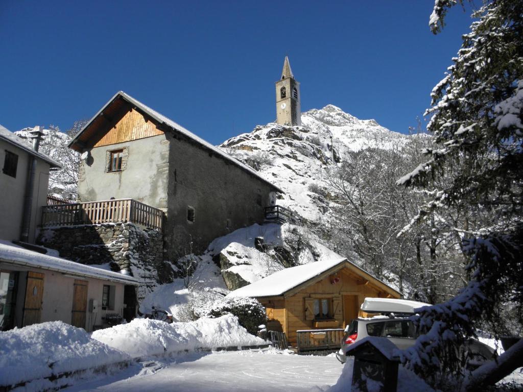 Gite Auberge Les Terres Blanches De Meolans エクステリア 写真