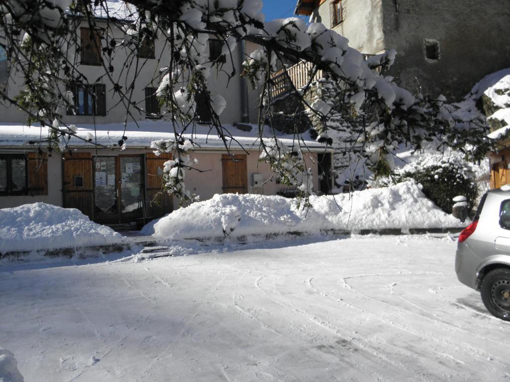 Gite Auberge Les Terres Blanches De Meolans エクステリア 写真